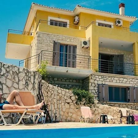 וילה Antigoni's Villas *